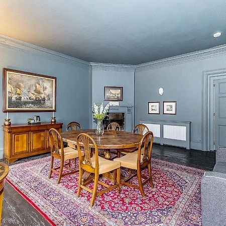 Leinster Apartment, 7 Henrietta Street, Dublin City Centre エクステリア 写真