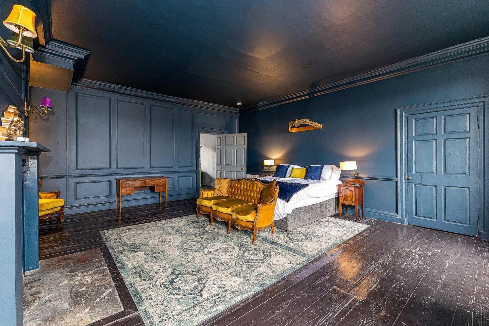 Leinster Apartment, 7 Henrietta Street, Dublin City Centre エクステリア 写真